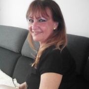 já